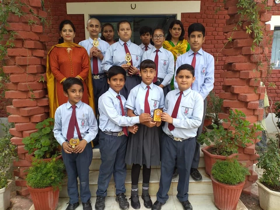 Nutritious Pure Veg Diet at Chinmaya Vidyalaya Nauni Mess